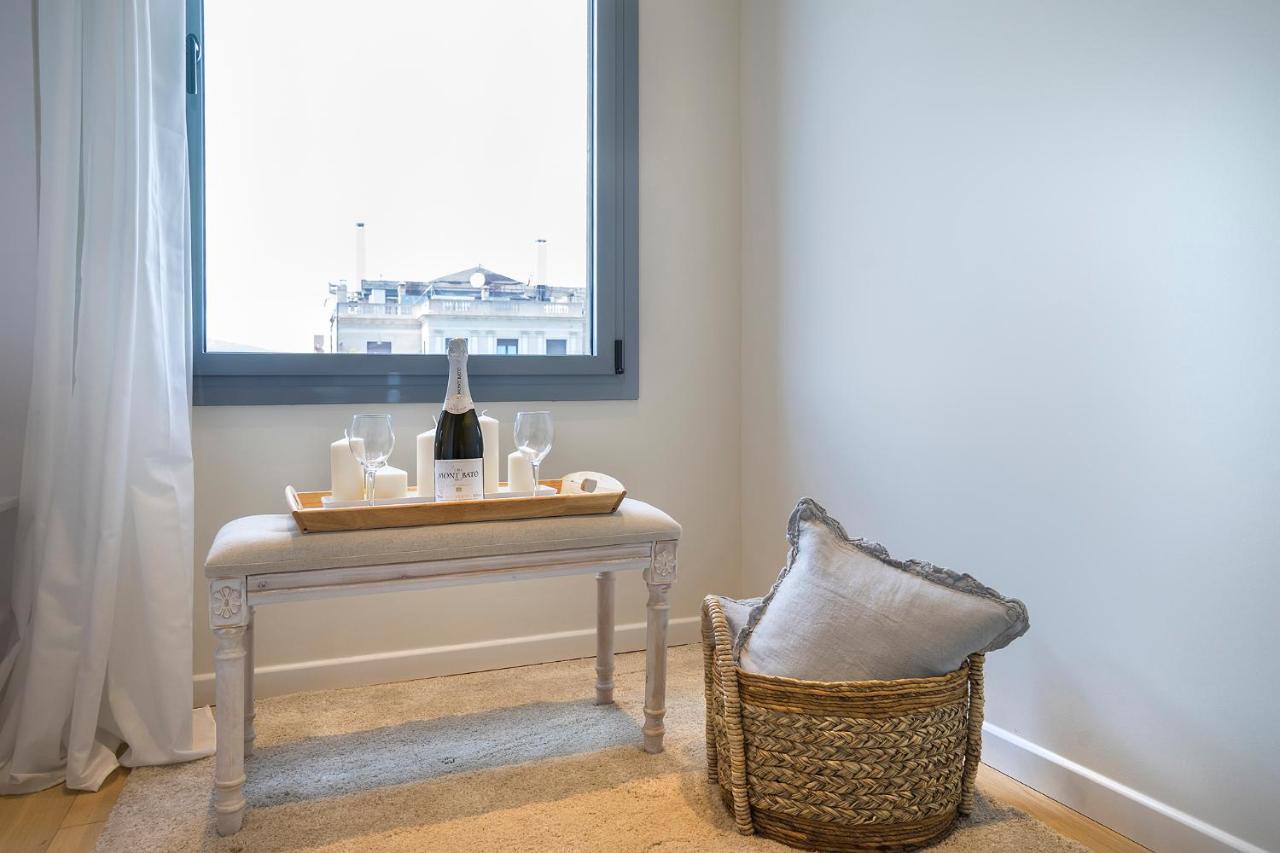Friendly Rentals Gran Via Barcellona Esterno foto