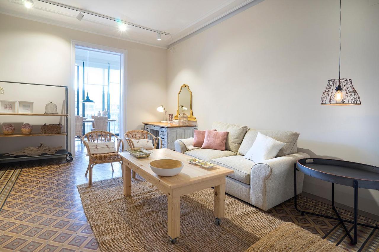 Friendly Rentals Gran Via Barcellona Esterno foto