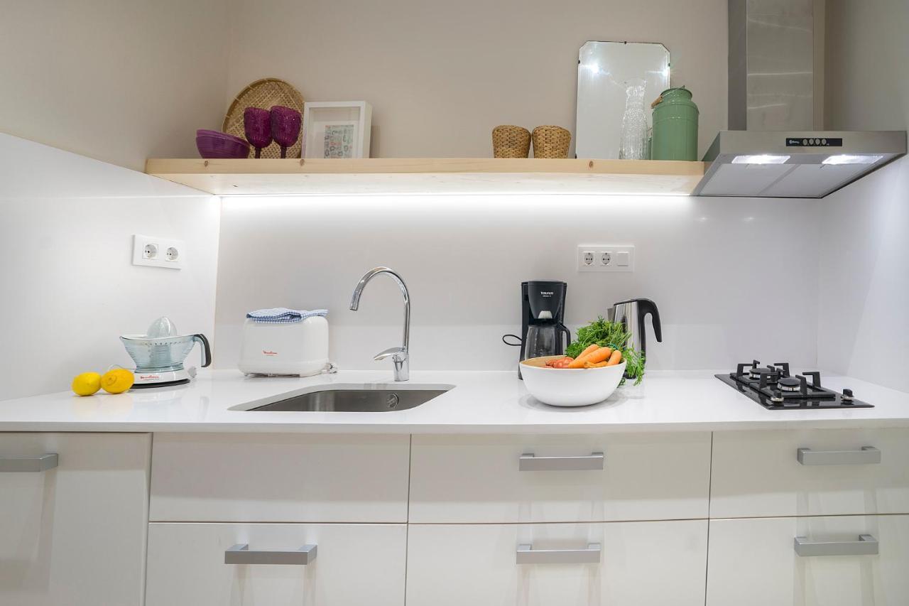 Friendly Rentals Gran Via Barcellona Esterno foto